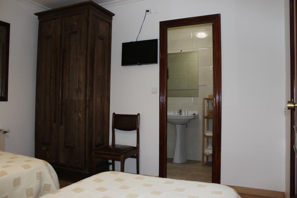 Hostal Monte Rio Hotel Trescares ห้อง รูปภาพ